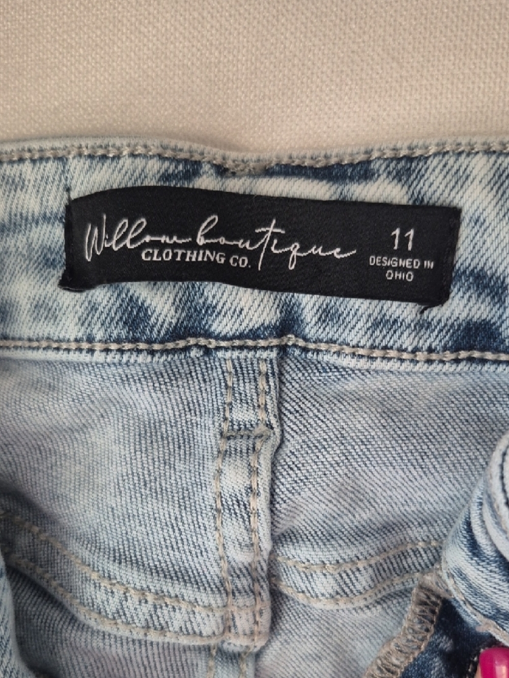 Light Wash Flared Women’s Stretch Jeans - Willow Boutique - Picture 2 of 7